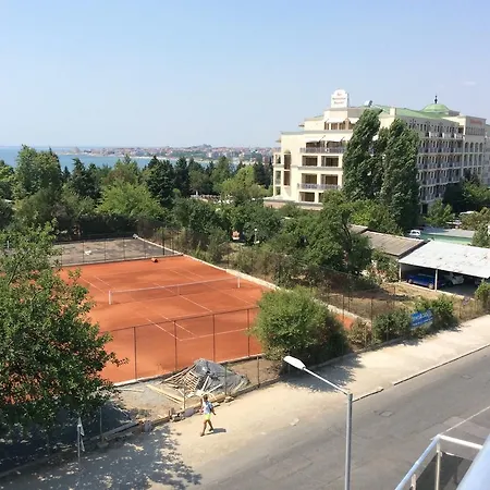 Cherno Nessebar